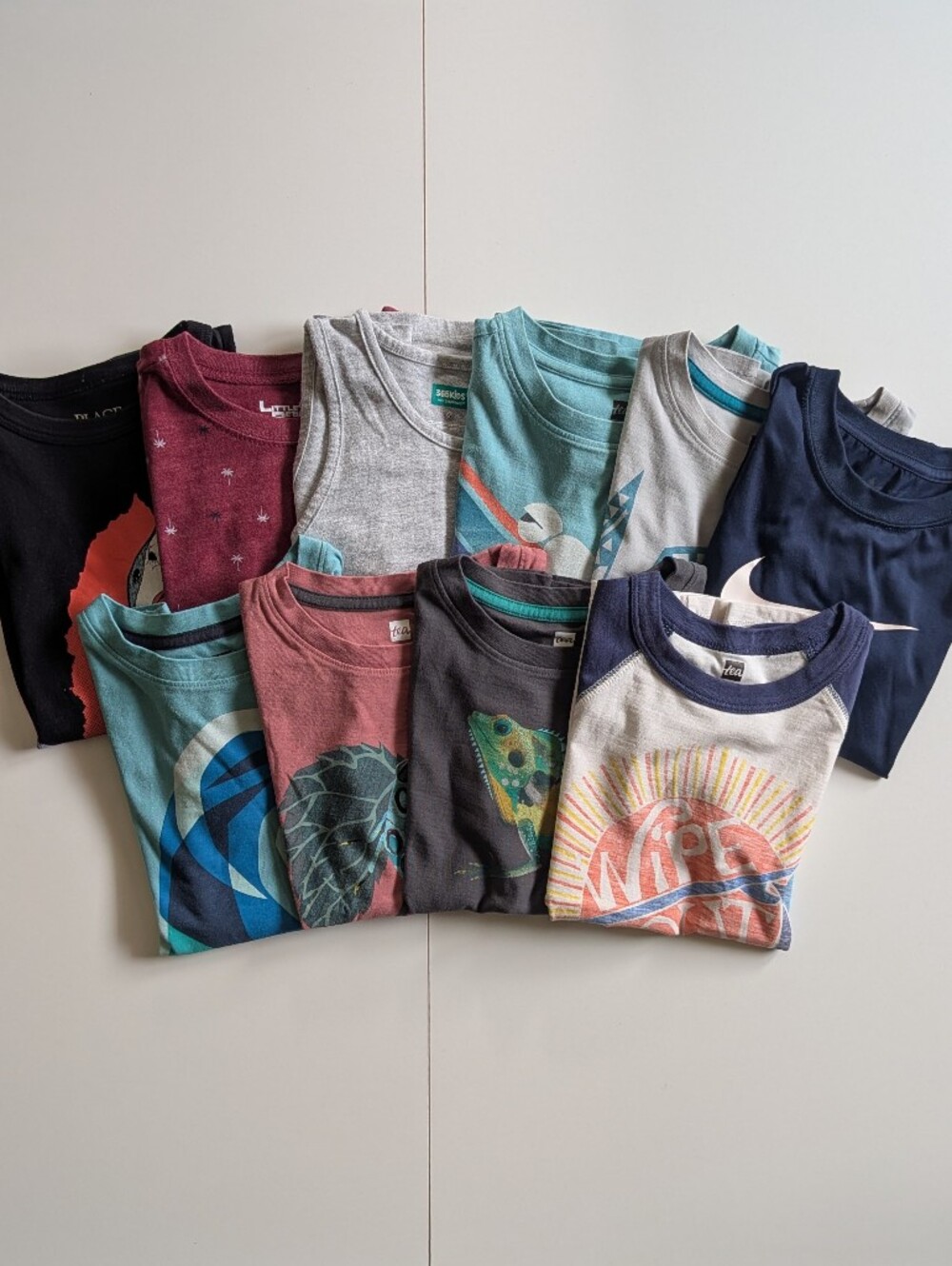 Tea Collection and Mixed Brand Graphic Tee Bundle Lot of 10 Boys' 6 - Picture 1 of 9